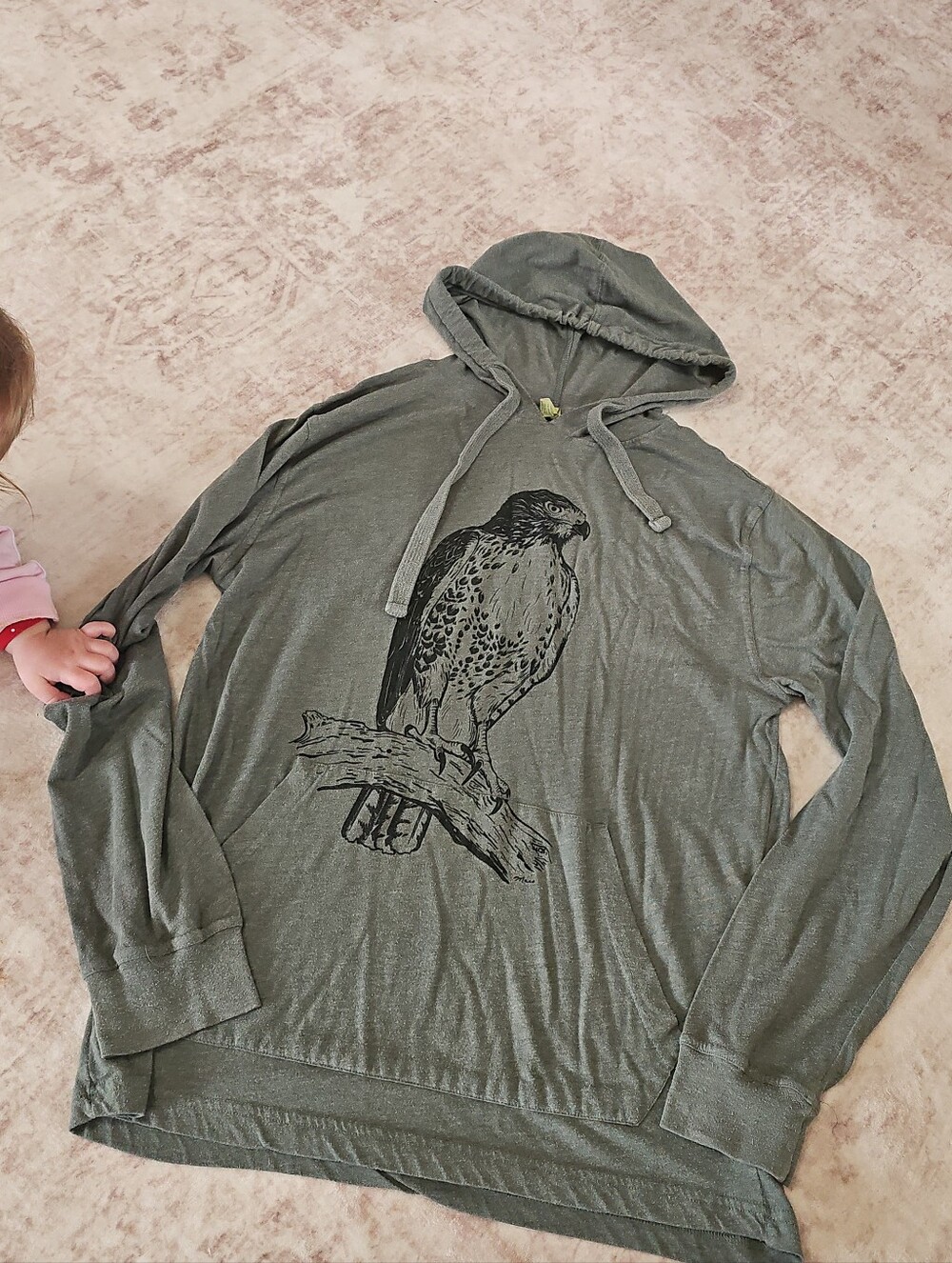 Lightweight Bird Graphic Hoodie